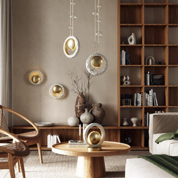 5443/1T HIGHTECH ODL_EX25 111 сатинированн.латунь/беж./металл/полирезин Настольная лампа 1*G9 LED*6W SATURN