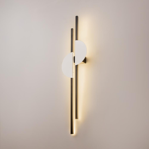 Настенный светильник (бра) Maytoni MOD179WL-L22W4K1