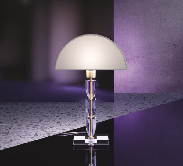 Настольный светильник Maytoni Z034TL-01BZ