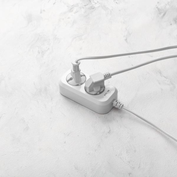 Удлинитель 2 гнезда, 1,5м, 2х0,75мм², б/з, белый PROconnect