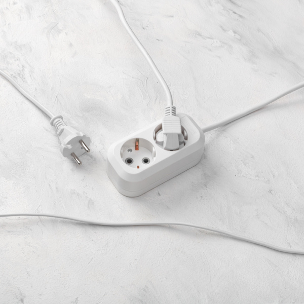 Удлинитель 2 гнезда, 5м, 3х0,75мм², с/з, белый PROconnect