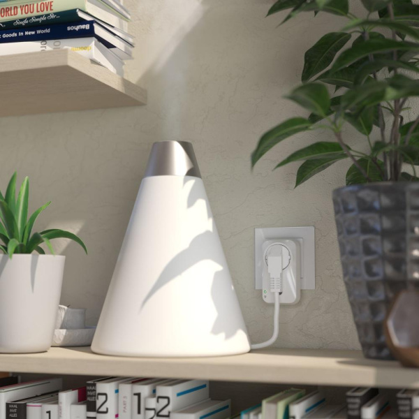 Умная розетка 76100/00