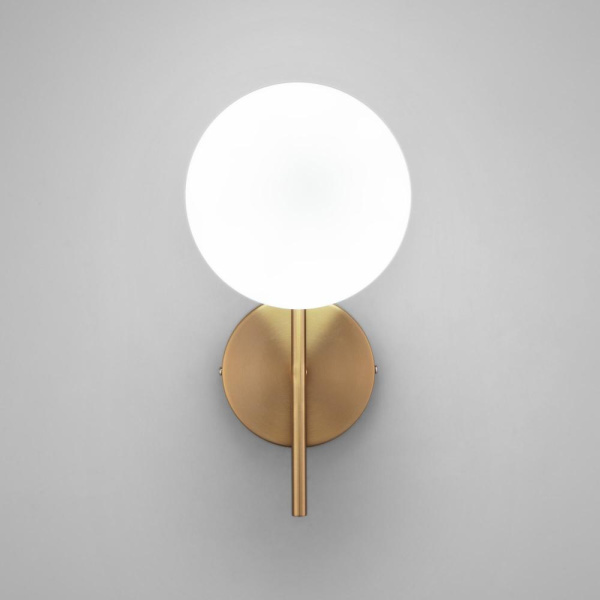 Настенный светильник со стеклянным плафоном 60147/1 латунь