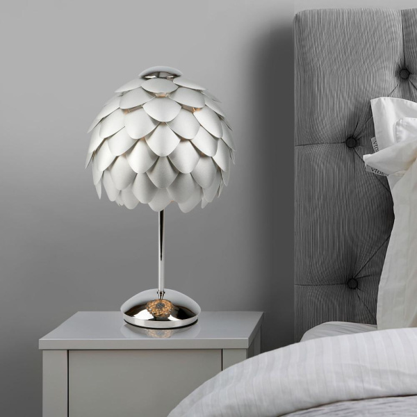 Настольный светильник с металлическим плафоном 01099/1 серебряный / хром