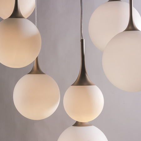 813093 Люстра GLOBO 9х40W E14 champagne gold/white