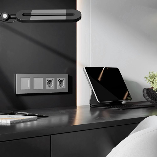 Рамка на 4 поста Slab (серебро софт) W0042965