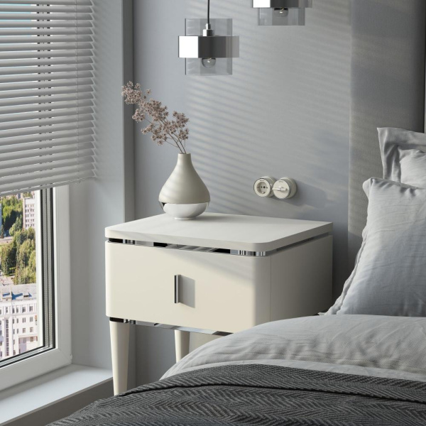 Розетка с заземлением (слоновая кость матовый/хром) W5871055