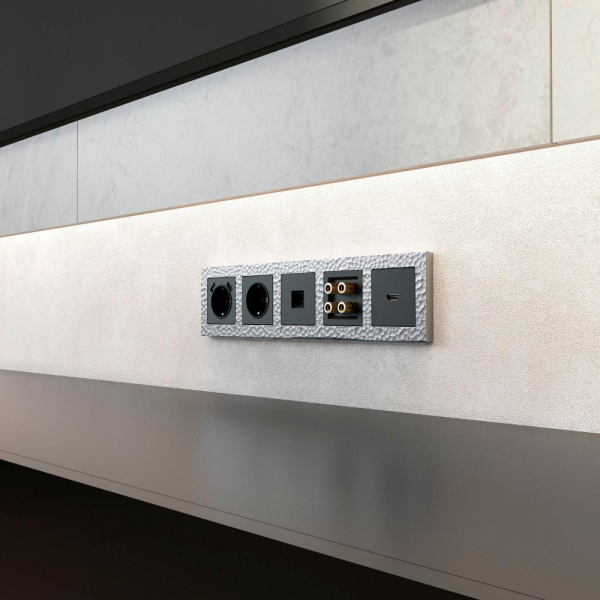 Рамка на 5 постов (серебряный) W0052406