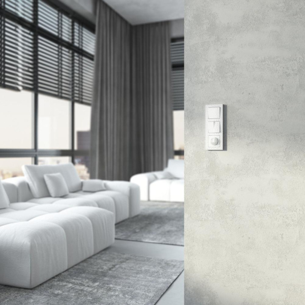 Рамка на 3 поста (белый) W0032401