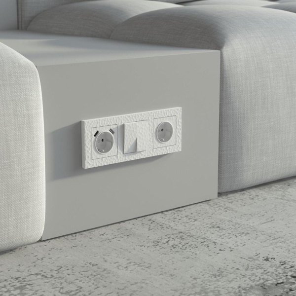 Рамка на 3 поста (белый) W0032401