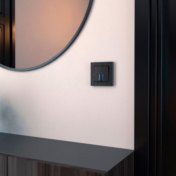 Рамка на 1 пост (черный) W0012408