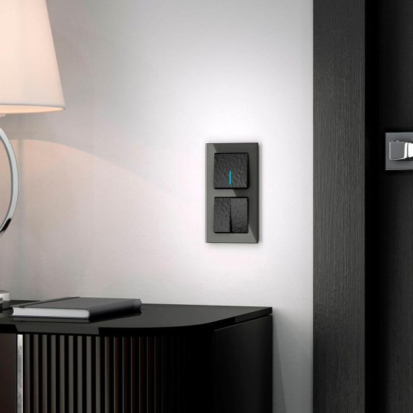 Выключатель одноклавишный проходной с подсветкой (черный) W1212108