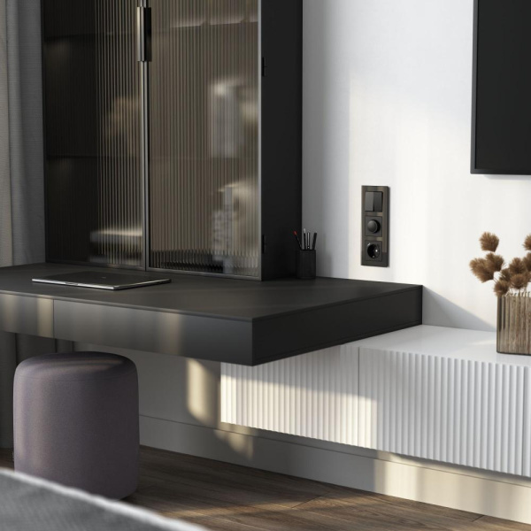 Рамка на 3 поста (черный) W0031108