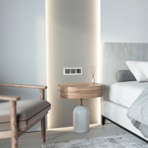 Рамка на 3 поста (белый,стекло) W0031101