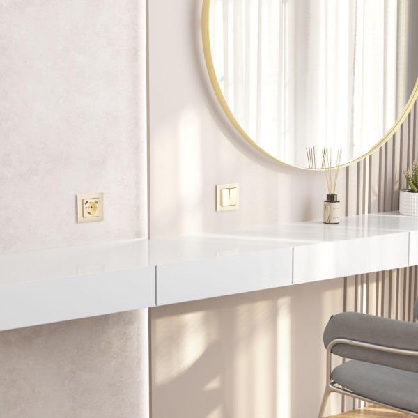 Рамка на 1 пост (шампань) W0011111