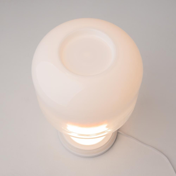 Настольный светильник Maytoni MOD286TL-L18W3K