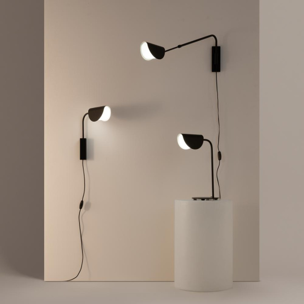 Настенный светильник (бра) Maytoni MOD126WL-01B