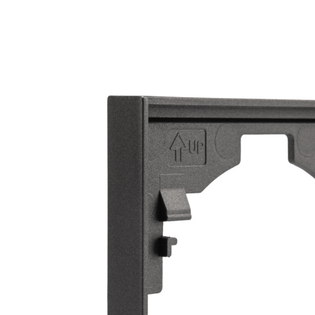 Рамка STRONG 3-постовая графит KRANZ