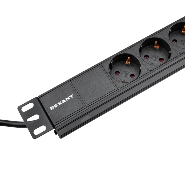 Блок распределения питания для 19" шкафов, горизонтальный, 6 розеток СЕЕ 7/4, 10A, без выкл, алюм корп, шнур 2м, вилка C14 REXANT