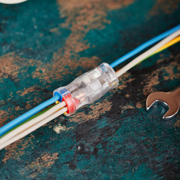 Экспресс-клемма СМК 2273-2x3R проходная разъемная 3 полюса 3х2-проводная 0,5-2,5мм² (блистер 5 шт/уп) REXANT