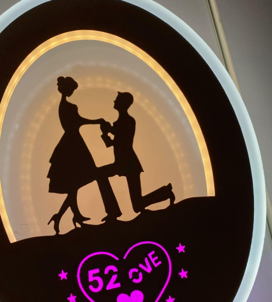 074110,25 Настенный светильник Предложение белый