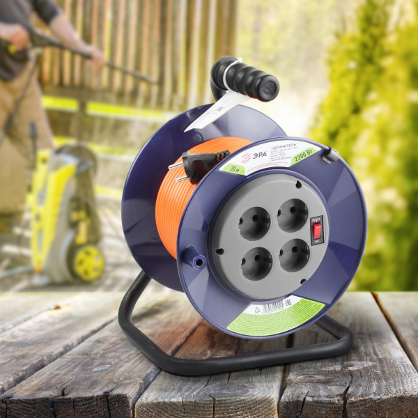 Удлинитель силовой ЭРА RPx-4s-2x1.0-20m на пластиковой катушке без заземления 4 розетки 20м ПВС 2х1мм2