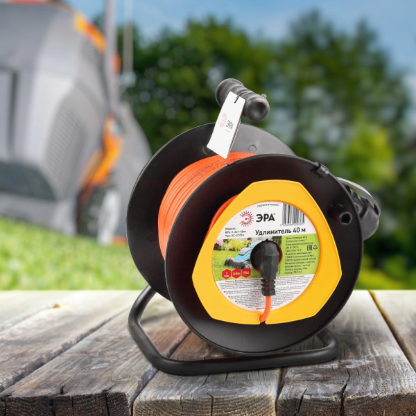 Удлинитель силовой ЭРА RPx-1-2x1-40m для газонокосилки без заземления 1 розетка 40м ПВС 2x1мм2