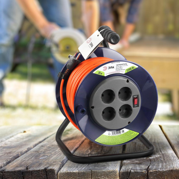 Удлинитель силовой ЭРА RPx-4s-2x1.0-30m на пластиковой катушке без заземления 4 розетки 30м ПВС 2х1мм2
