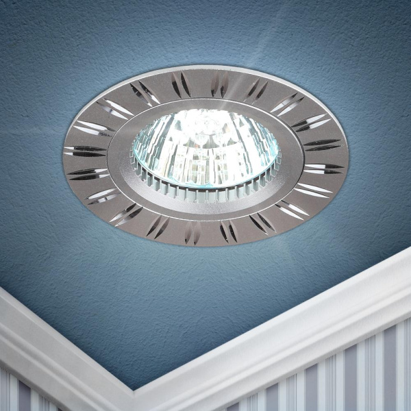 Встраиваемый светильник алюминиевый ЭРА  KL33 AL/SL/1 MR16 12V 50W серебро