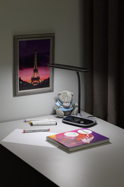 Настольный светильник ЭРА NLED-458-6W-BK светодиодный черный