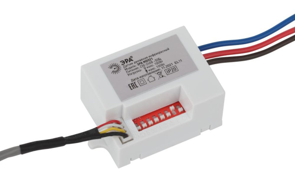 Датчик движения ЭРА MD 021 для дома инфракрасный 100 ВА 5сек/8мин 6м IP20