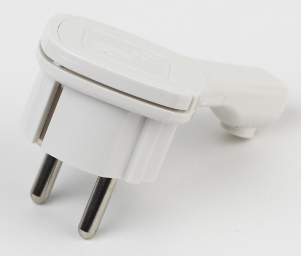 Вилка ЭРА V5(U) ультра плоская c заземлением 16A с кольцом белая