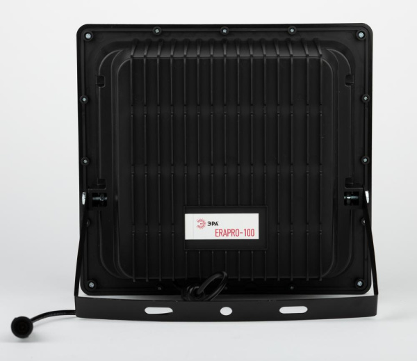 ЭРА Прожектор светодиодный уличный на солн. бат. 100W, 1200 lm, 5000K, с датч. движения, ПДУ, IP65 (