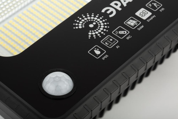 ЭРА Прожектор светодиодный уличный на солн. бат. 100W, 1200 lm, 5000K, с датч. движения, ПДУ, IP65 (