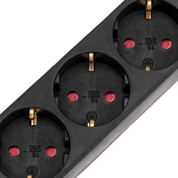 Удлинитель STANDARD 5 гнезд, 1,5м, 3х1,0мм², с/з, с выключателем, черный REXANT