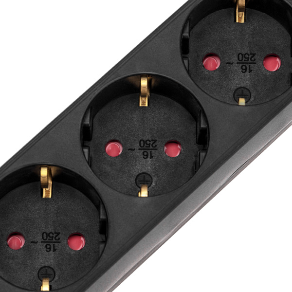 Удлинитель STANDARD 5 гнезд, 3м, 3х1,0мм², с/з, с выключателем, черный REXANT