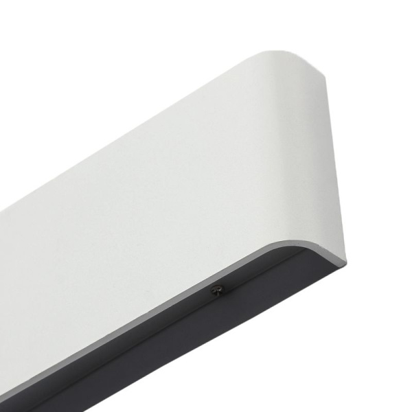 Бра Zortes BLINK ZRS.90606.6, Мощность - 6Вт, Тип лампы: LED, В - 85мм / Г - 30мм / Ш - 240мм