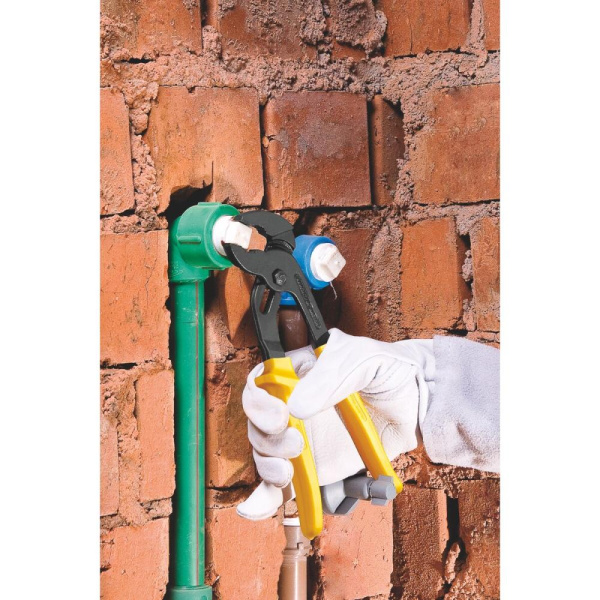 Клещи Tramontina 41066/110 переставные 238 мм, с изоляцией 1000 В