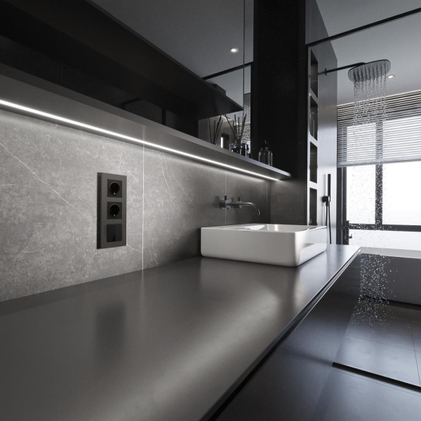 Рамка на 3 поста Slab (бронза софт) W0032963