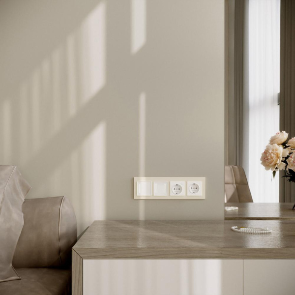 Рамка на 4 поста Slab (айвори софт) W0042962