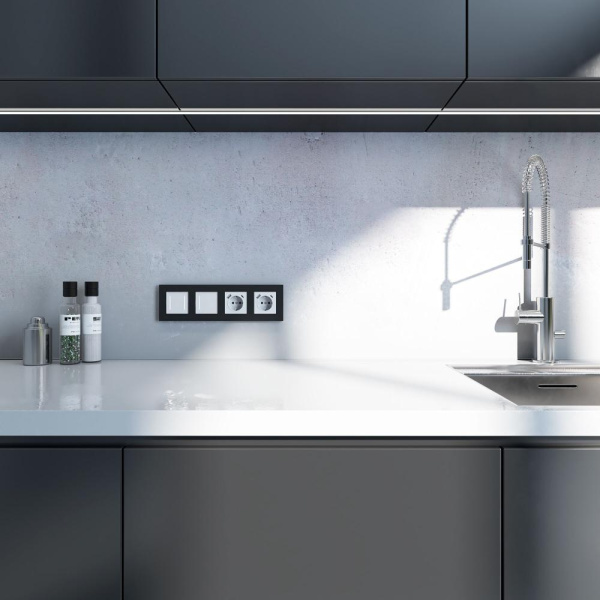 Рамка на 4 поста Slab (черный софт) W0042908