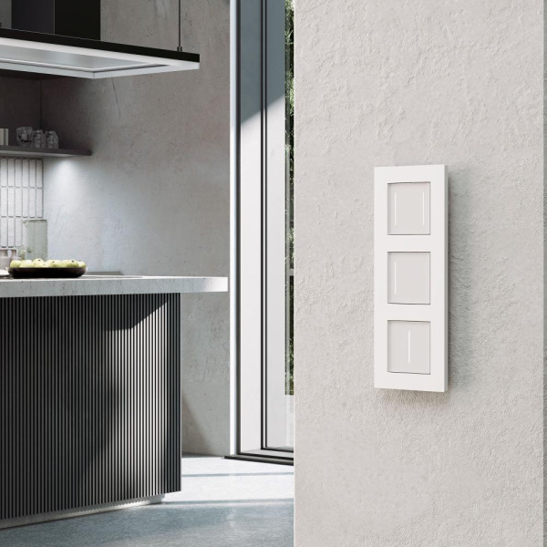 Рамка на 3 поста Slab (белый софт) W0032961