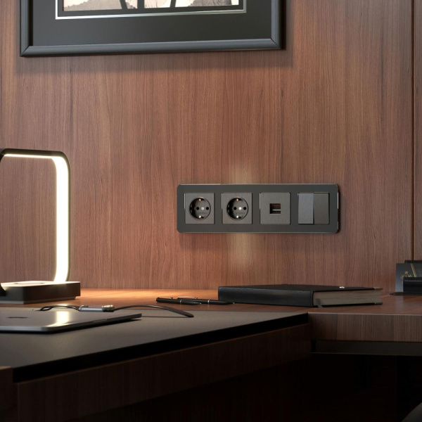 Рамка на 4 поста Platinum черный алюминий W0042608