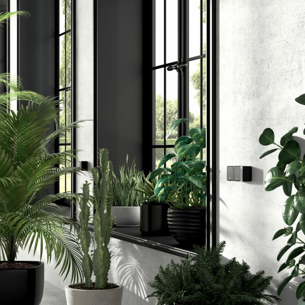 Розетка влагозащ. с зазем. с защит. крышкой и шторками Gallant (черный/хром) W5071235