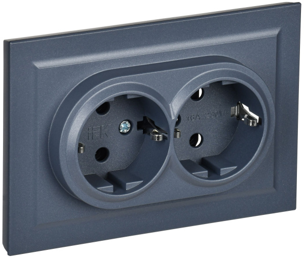 BRITE Розетка 2-местная с заземлением с защитными шторками 16А в сборе РСш12-3-БрМ маренго IEK