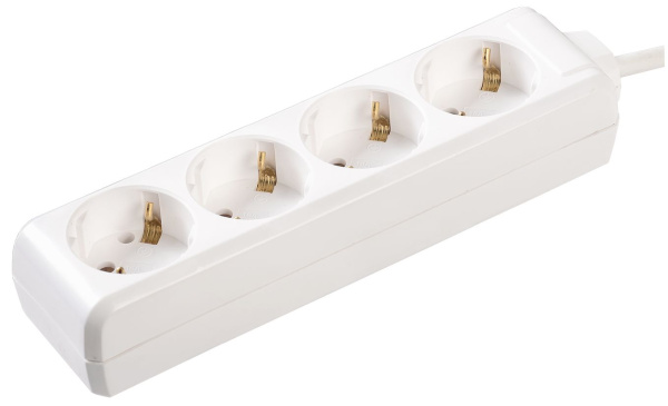 Удлинитель У04 4 места 2P+PE/1,5м 3х1мм2 16А/250В IEK