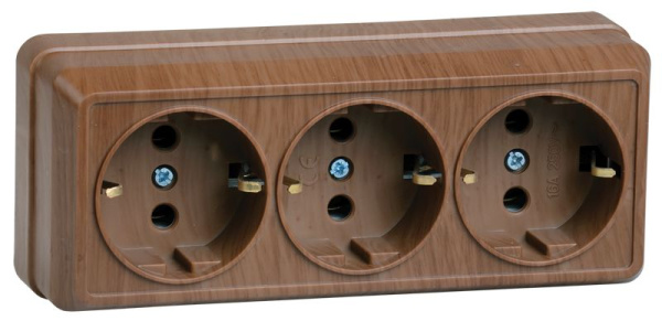 Розетка 3-местная для открытой установки РС23-3-ОД с заземляющим контактом 16А ОКТАВА дуб IEK