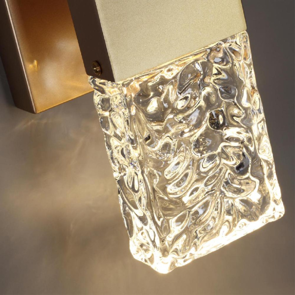 4364/5WL HIGHTECH ODL23 371 матовое золото/металл/стекло Настенный св-к IP20 LED 10W 612Лм 3000K RICCI