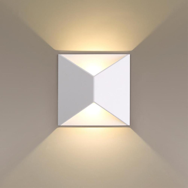 3909/10WL HIGHTECH ODL20 387 белый/металл Настенный светильник LED 3500K 10W 220V IP65 TIBRO