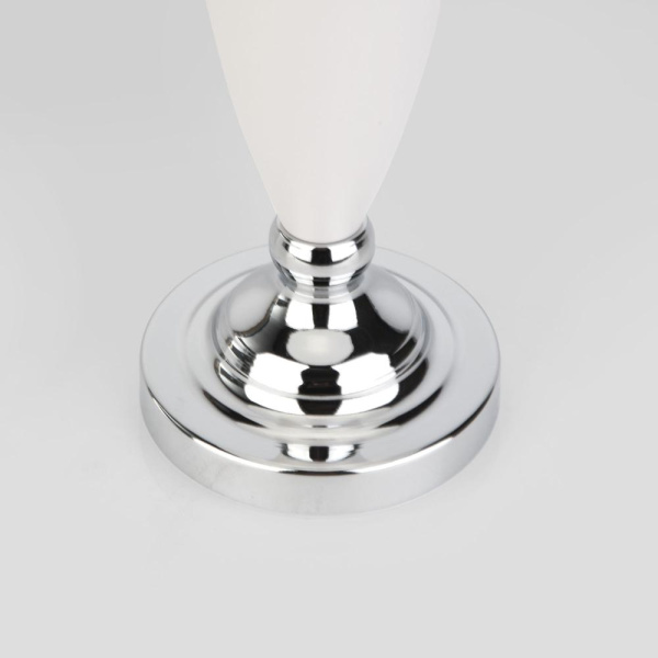 Настольный светильник с тканевым абажуром 008 белый